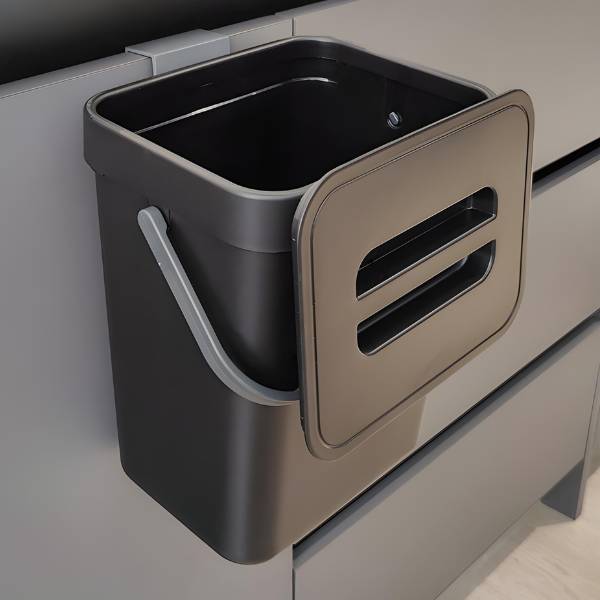 Under Sink Bin for Kitchen – Quick and mess-free disposal